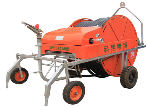 绞盘式喷灌机广泛用于农业和工业生产